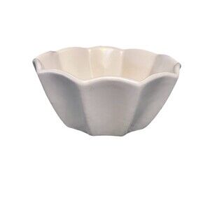 Vintage Hull Pottery USA Fluted Bowl Planter F468 Cream